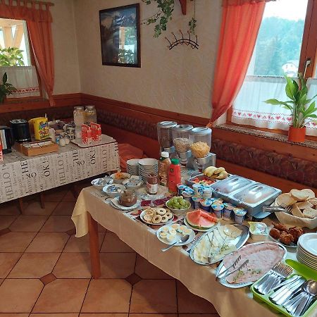 Guesthouse Mesec Zaplana Vrhnika Exteriér fotografie